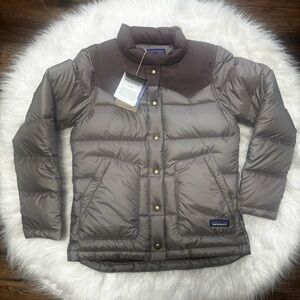NWT Patagonia Bivy Down Filled Coat in Mauve and Champagne size Women’s XS